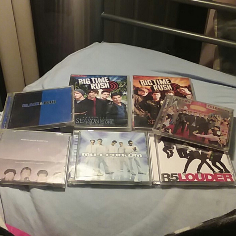 Boy band bundle - Picture 1 of 1